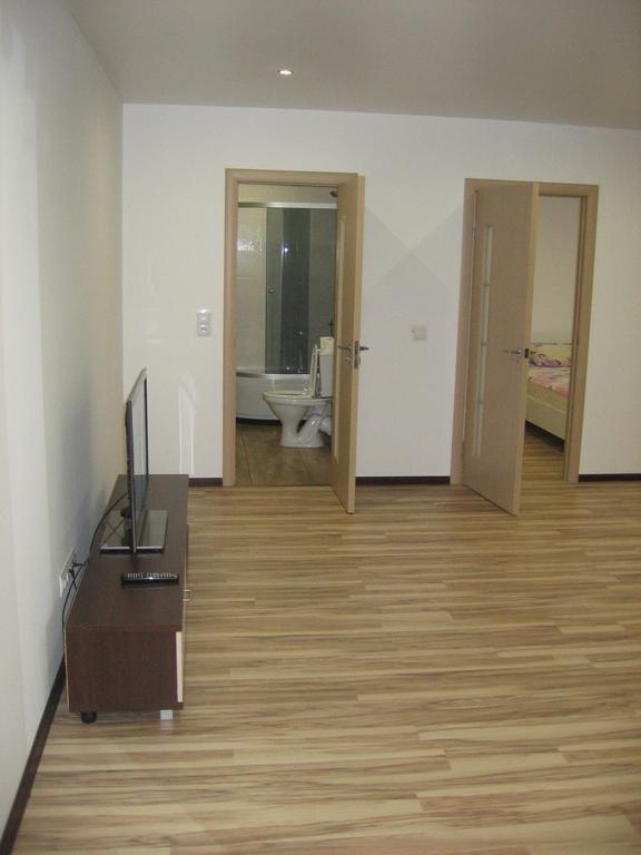 Apartment Anna Brest Buitenkant foto